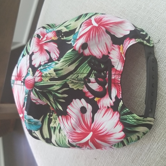 Cali Snapback - Picture 2 of 5